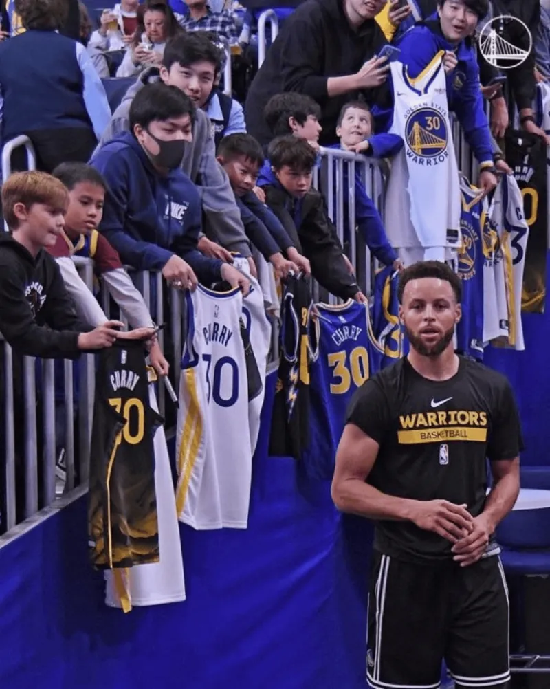 库里：我尽量在一切结束之前，充分利用每一刻