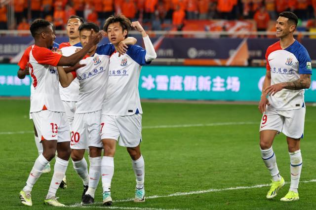 V体育平台-申花打赢肉搏战拿下最难3分 间歇期后还有大考验