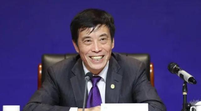 V体育官网-2023中国足坛显眼包：狂飙继续足协换届 女足溃败